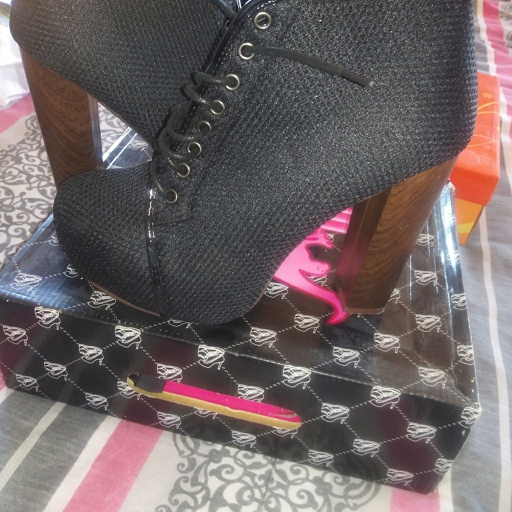 Ladies half boots